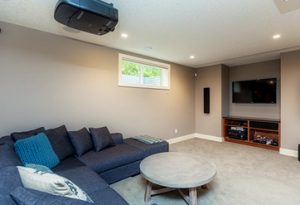 Renovation contrator calgary - livingroom reno